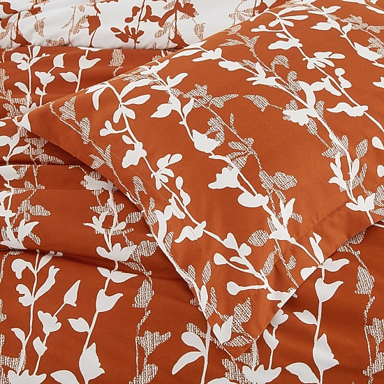 Stratford Park Marissa Leaves Easy Care Comforter Set