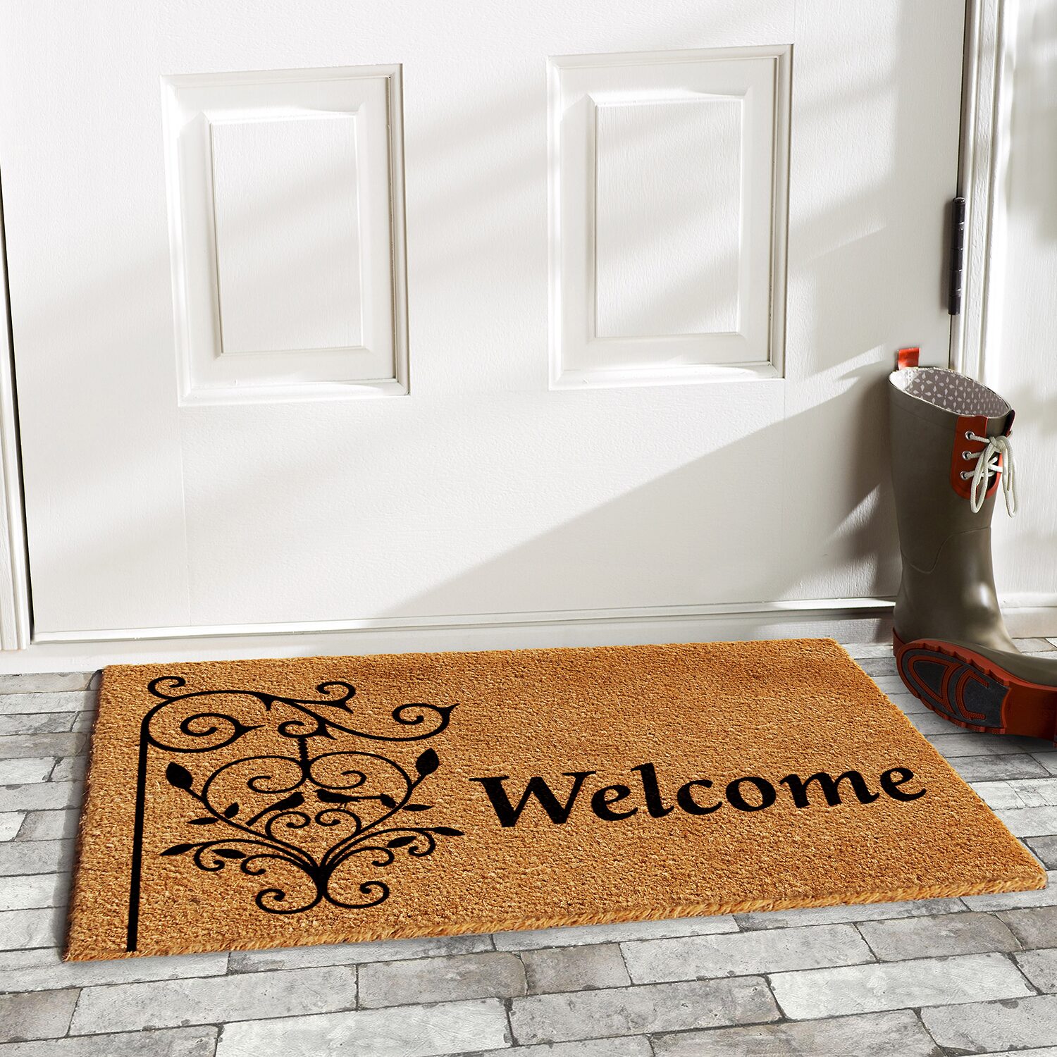 Calloway Mills Welcome Post Outdoor Rectangular Doormat