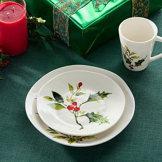 Certified International Holly And Vines 4-pc. Stoneware Dessert Plate