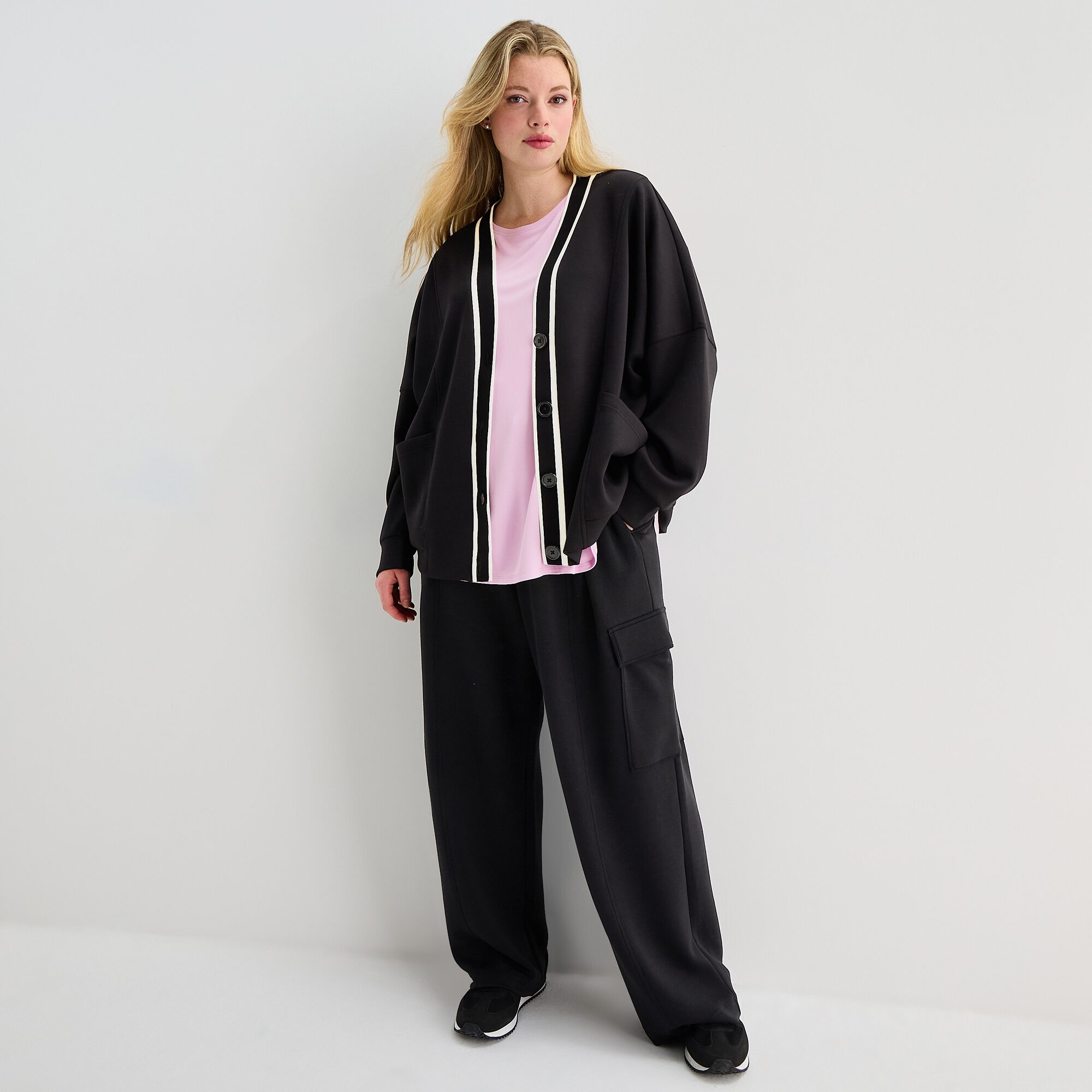 Stylus Womens Plus Y Neck Long Sleeve Button Cardigan