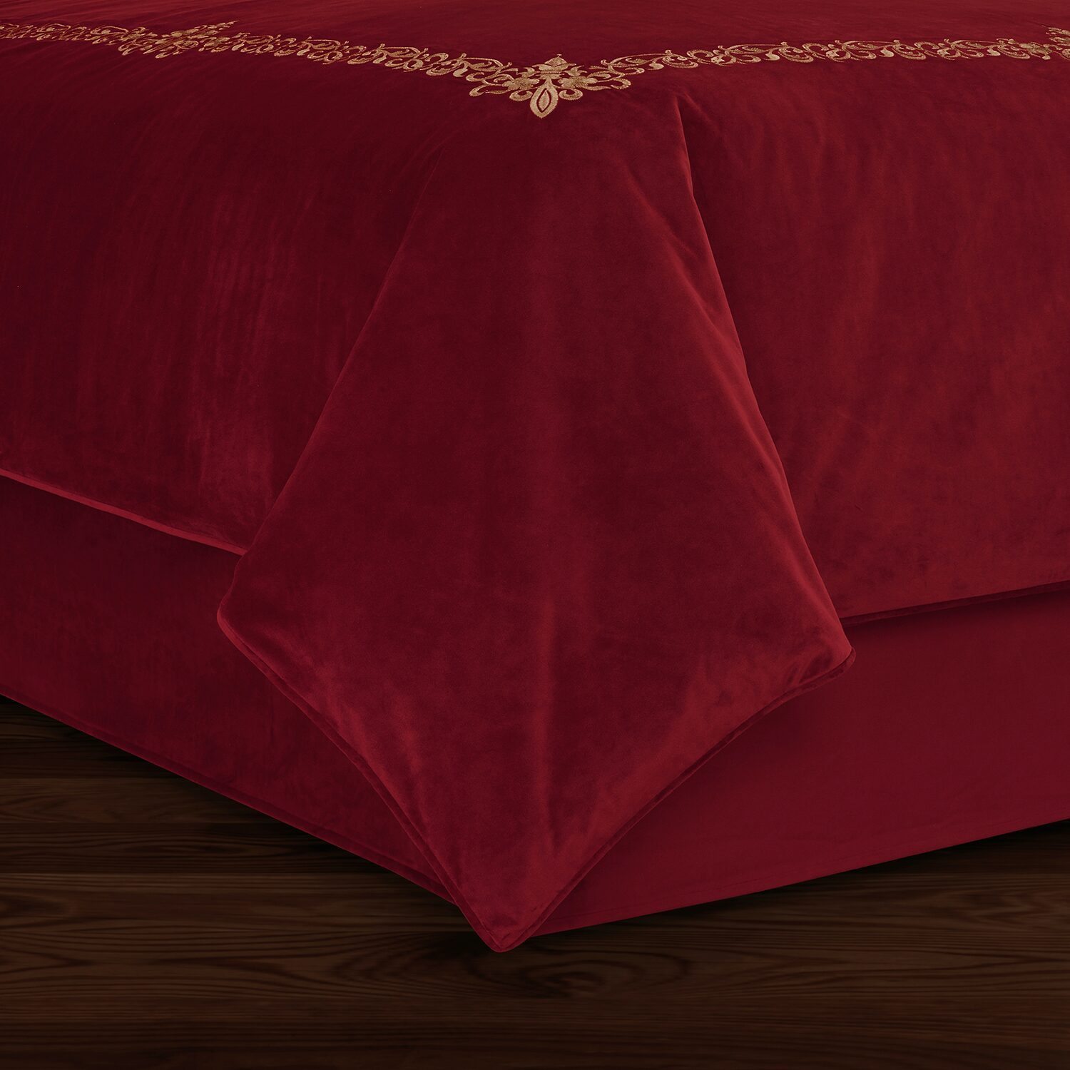 Queen Street Nicholas 15" Bed Skirt