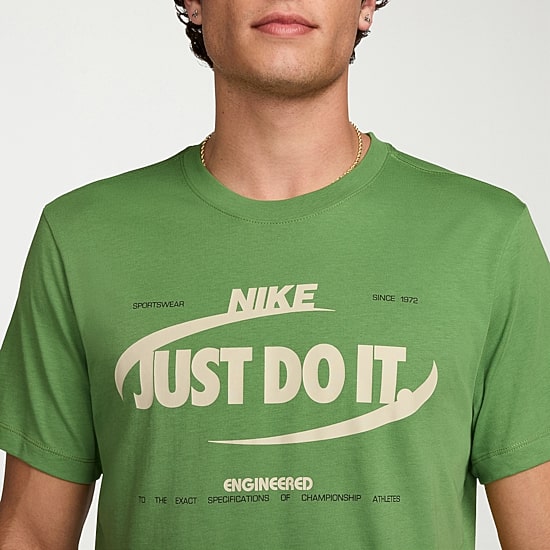 Nike Just Do It Mens Crew Neck Short Sleeve Regular Fit Graphic T-Shirt