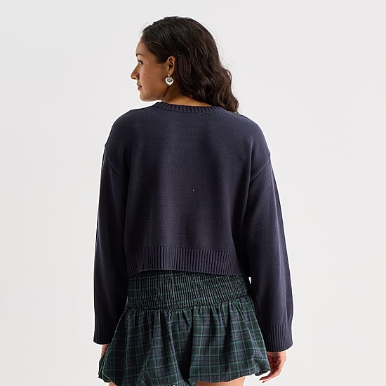 Arizona Juniors Womens Crew Neck Long Sleeve Pullover Sweater