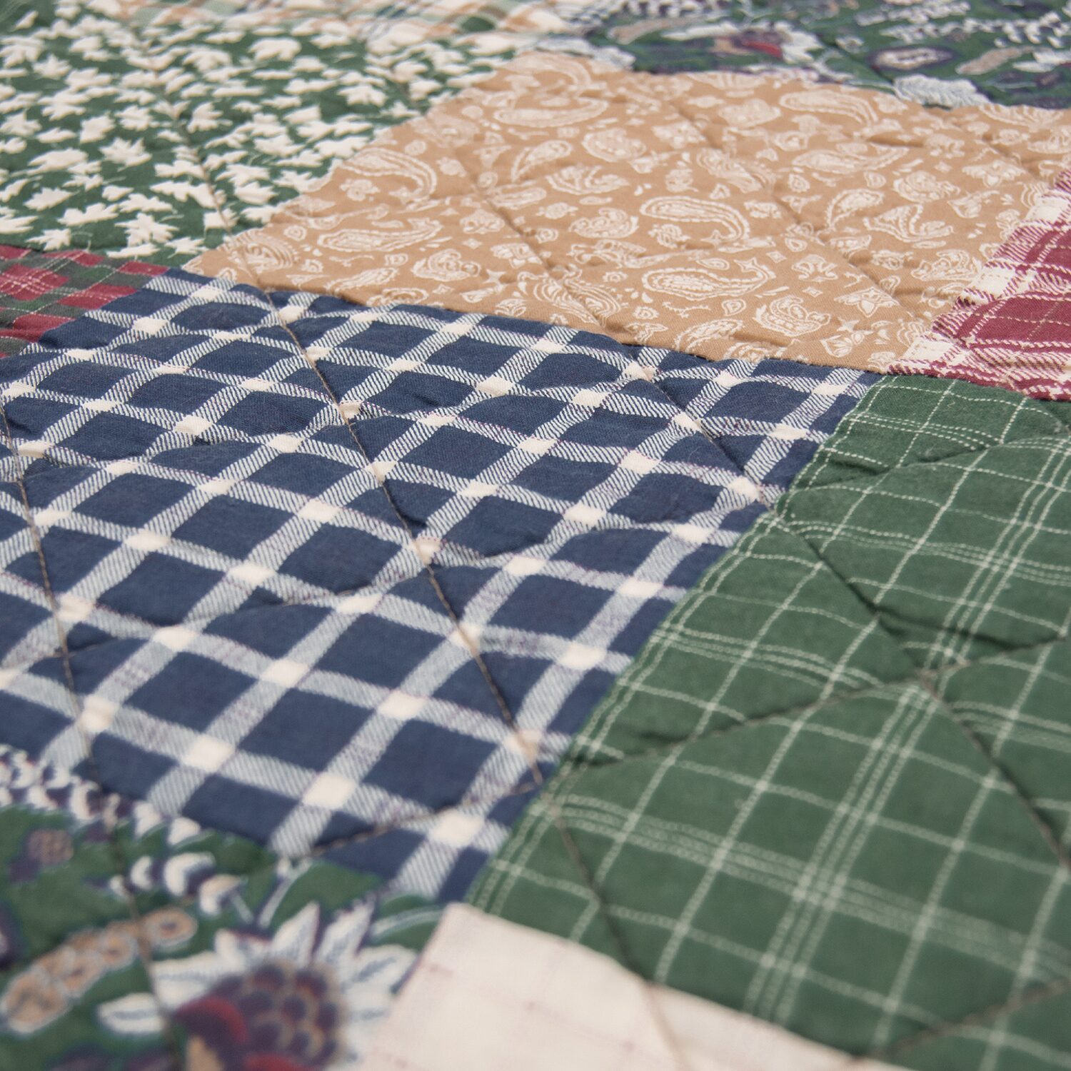 Donna Sharp Appalachia Plaid Hypoallergenic Quilt Set