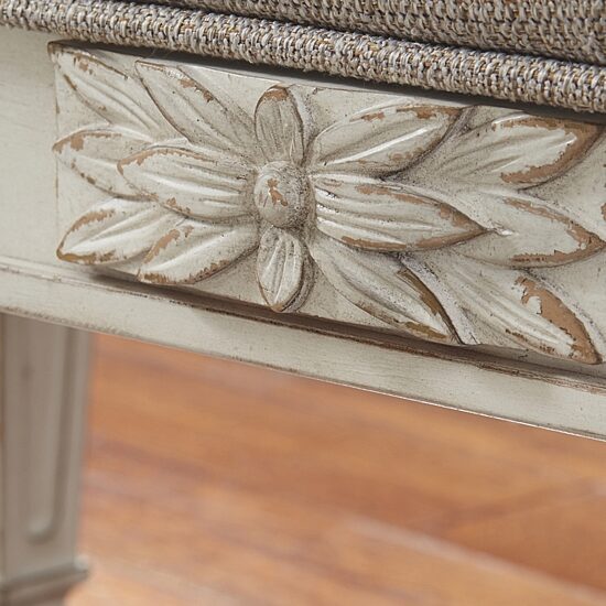 Signature Design by Ashley® Realyn Bench