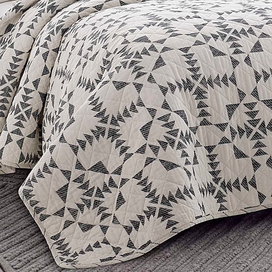 Eddie Bauer Arrowhead Geometric Reversible Quilt Set
