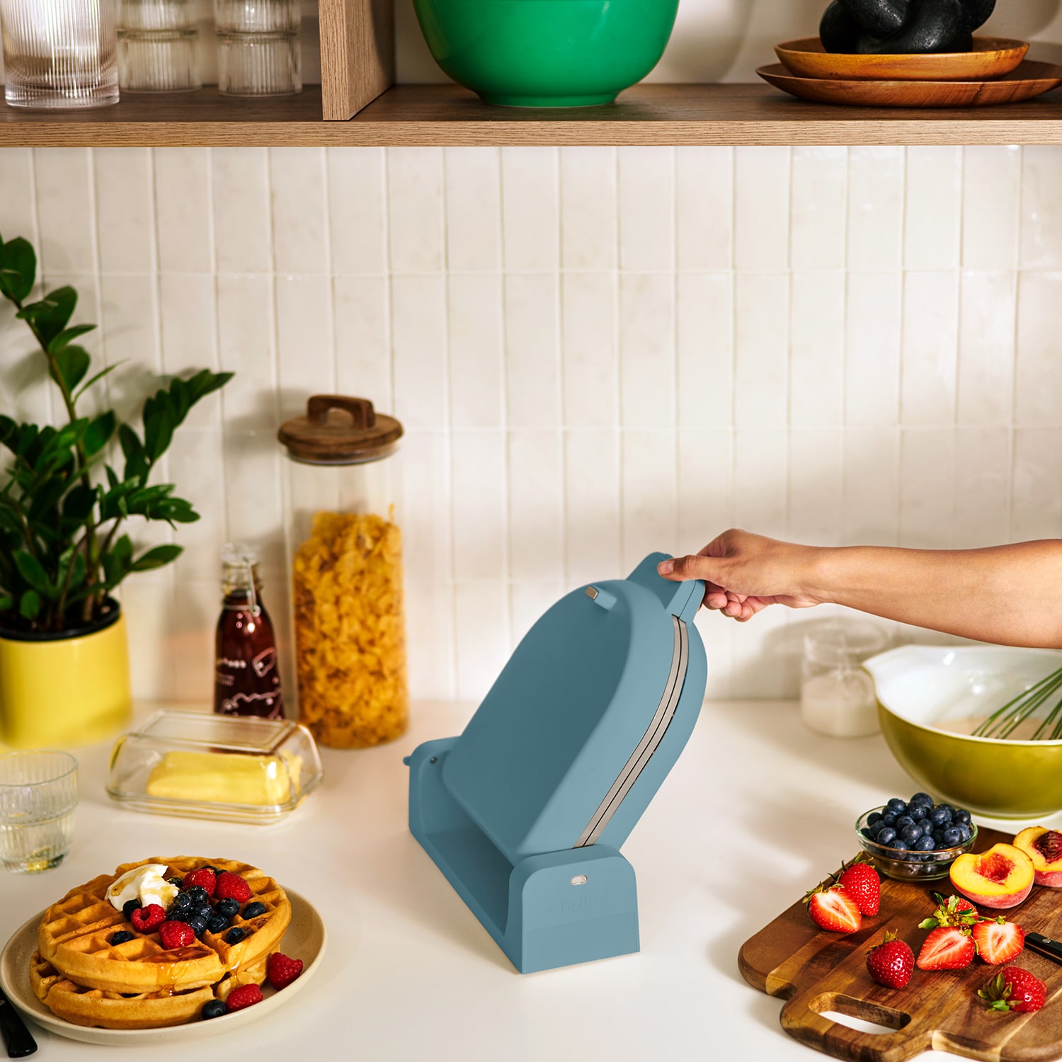 bella Flip & Store Waffle Maker, Fits-anywhere™ kitchenware