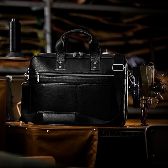 Samsonite Slim Classic Leather Business Briefcase