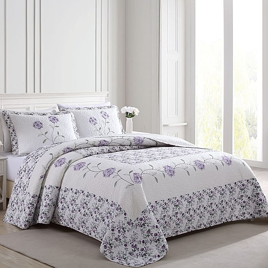 Beatrice Home Fashions Carnation Embroidered Bedspread
