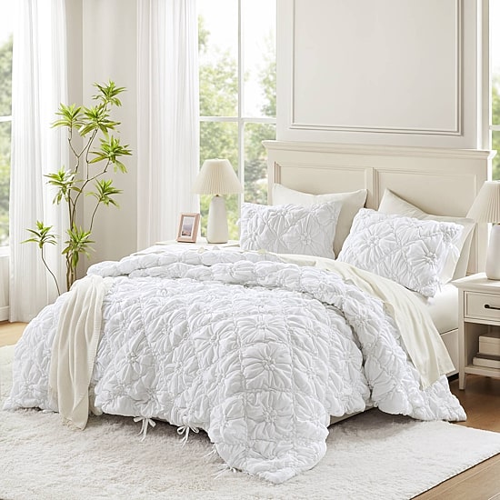 Intelligent Design Graley Puffy Floral Comforter Set