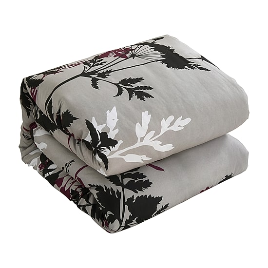 Stratford Park Carole 7-pc Midweight Complete Bedding Set
