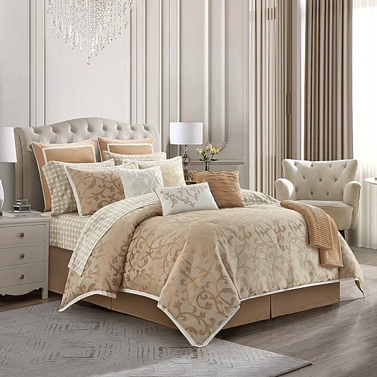 Stratford Park Aryana Midweight Complete Bedding Set with Sheets