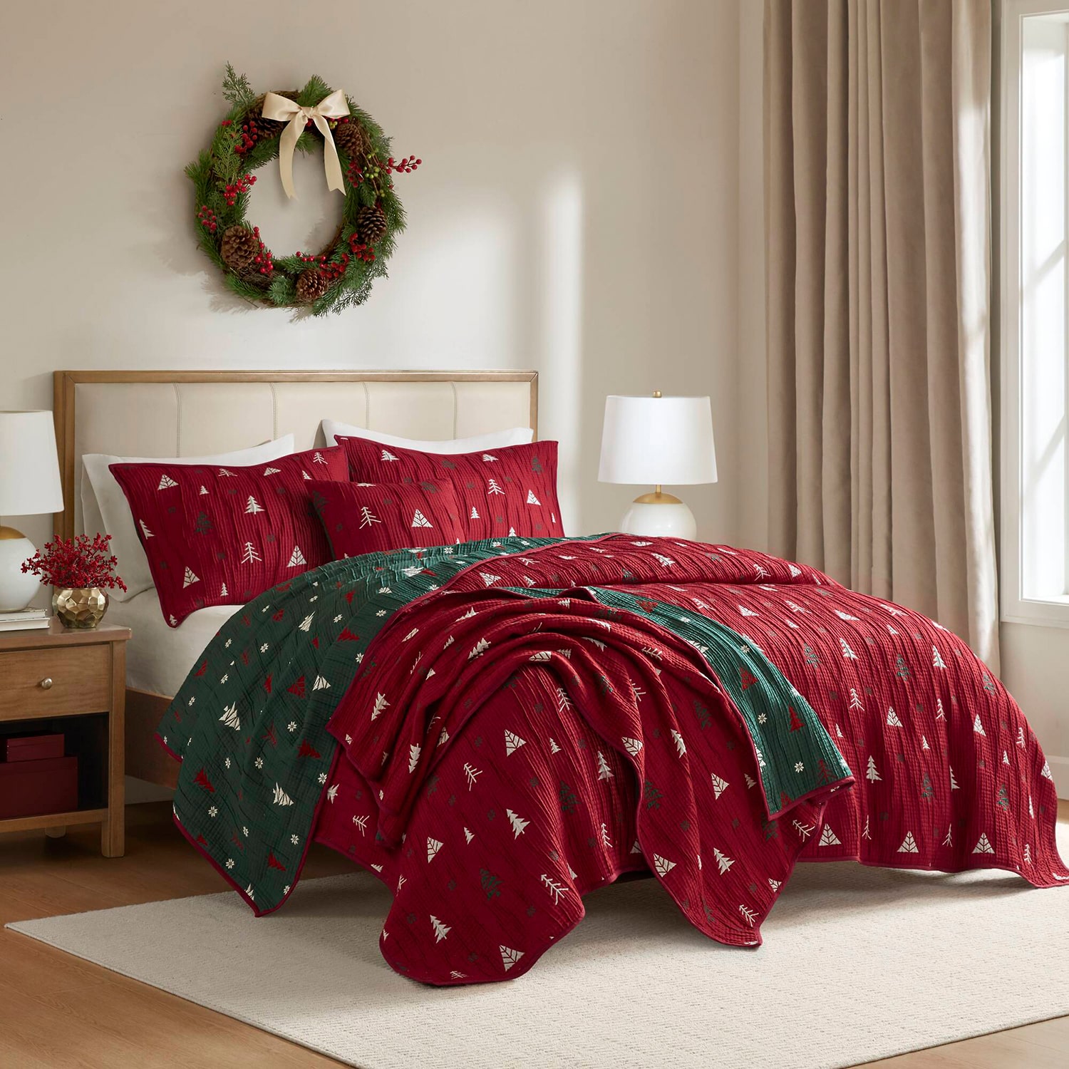 Madison Park Holly Christmas Printed 3-pc. Quilt Set