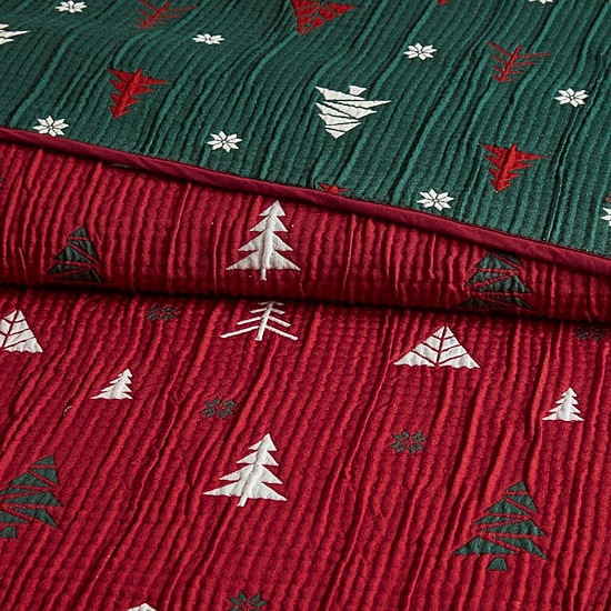 Madison Park Holly Christmas Printed 3-pc. Quilt Set