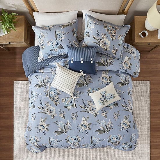 Madison Park Isadora Vintage Floral 7-pc. Reversible Comforter Set