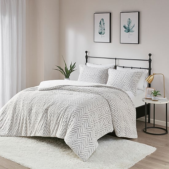 Madison Park Aurora Ultra Plush Down Alternative Easy Care Comforter Set