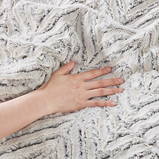 Madison Park Aurora Ultra Plush Down Alternative Easy Care Comforter Set