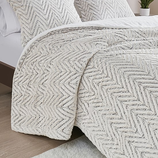 Madison Park Aurora Ultra Plush Down Alternative Easy Care Comforter Set
