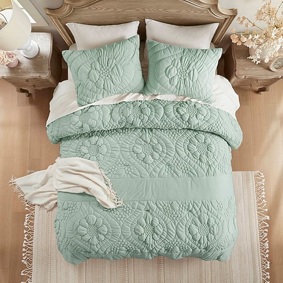 Madison Park Amelie Puffy Floral Easy Care Comforter Set