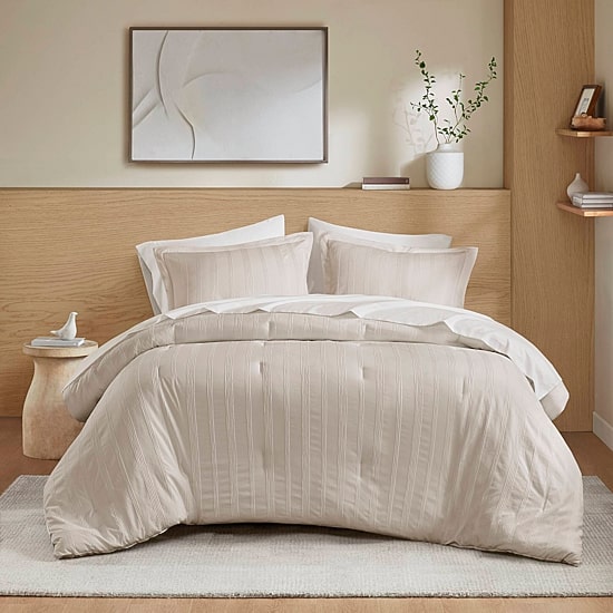 510 Design Logan Woven Striped Complete Bedding Set with Sheets