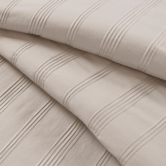 510 Design Logan Woven Striped Complete Bedding Set with Sheets