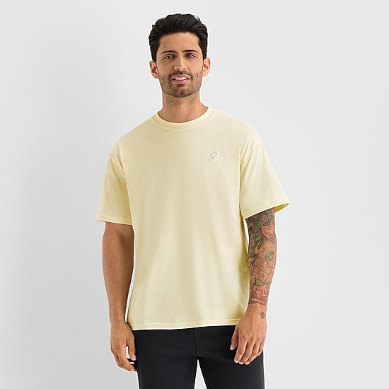 Nike Mens Crew Neck Short Sleeve Regular Fit Graphic T-Shirt