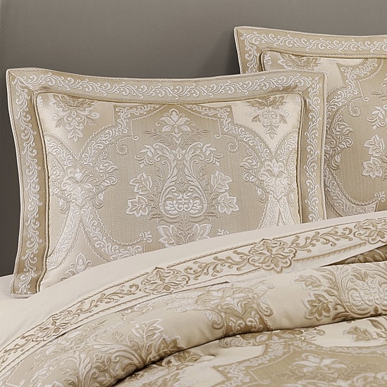 Queen Street Santina 4-pc. Midweight Comforter Set