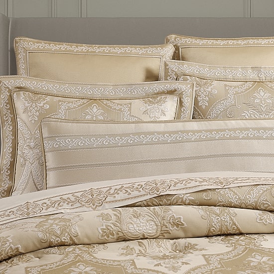 Queen Street Santina Rectangular Throw Pillow