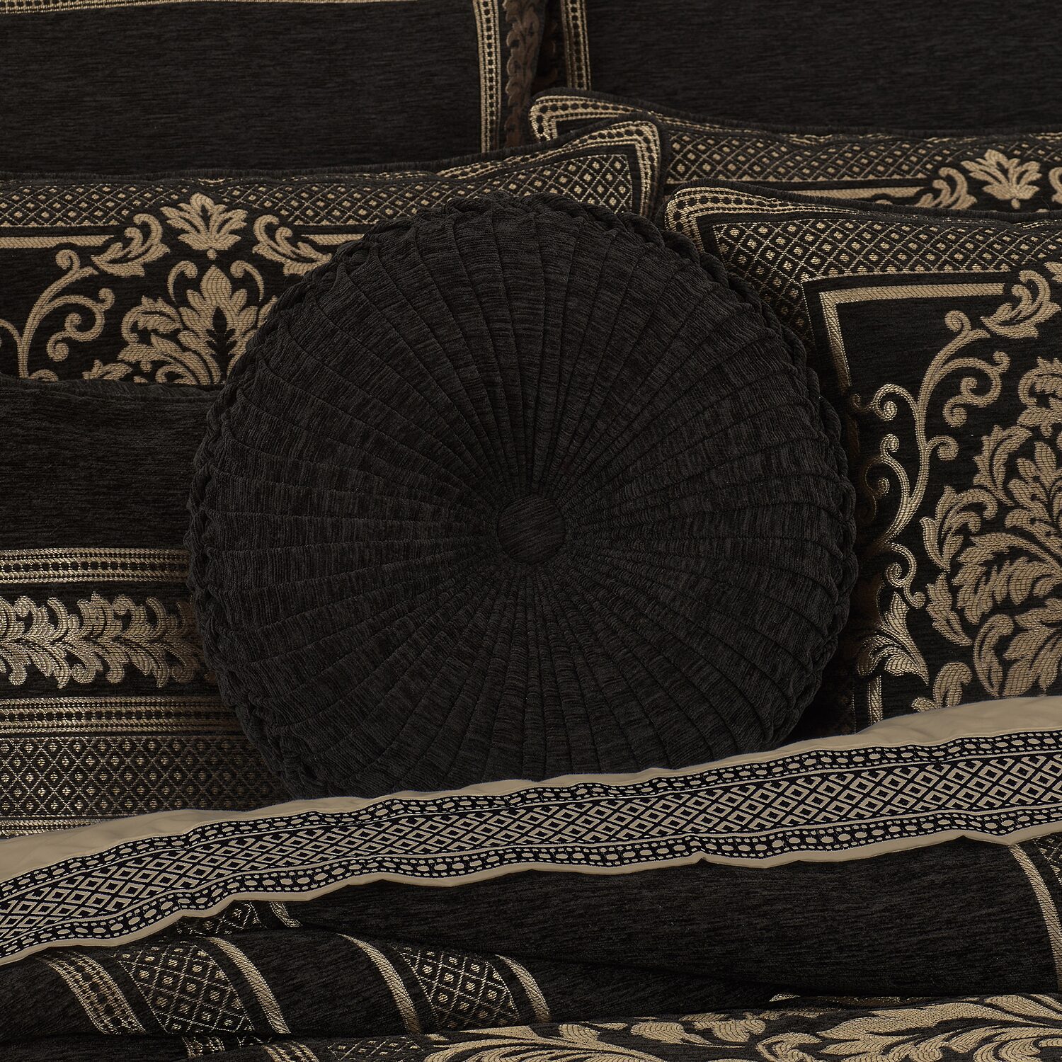 Queen Street Lavinia Round Throw Pillow