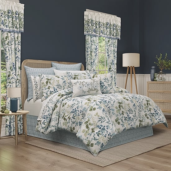 Royal Court Elwood 4-pc. Midweight Comforter Set
