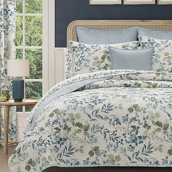 Royal Court Elwood Quilt Set