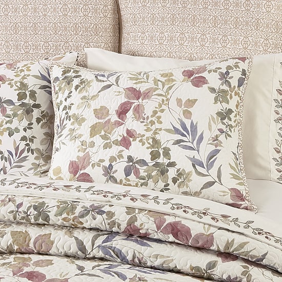 Royal Court Ridgewood Quilt Set