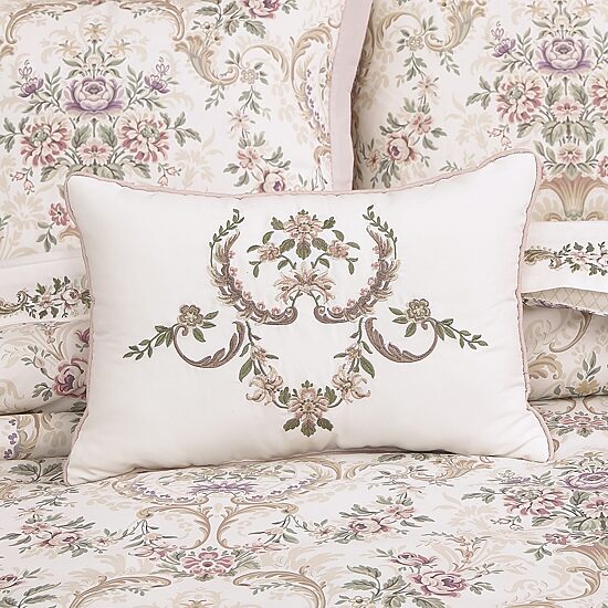 Royal Court Amagansett Square Throw Pillow