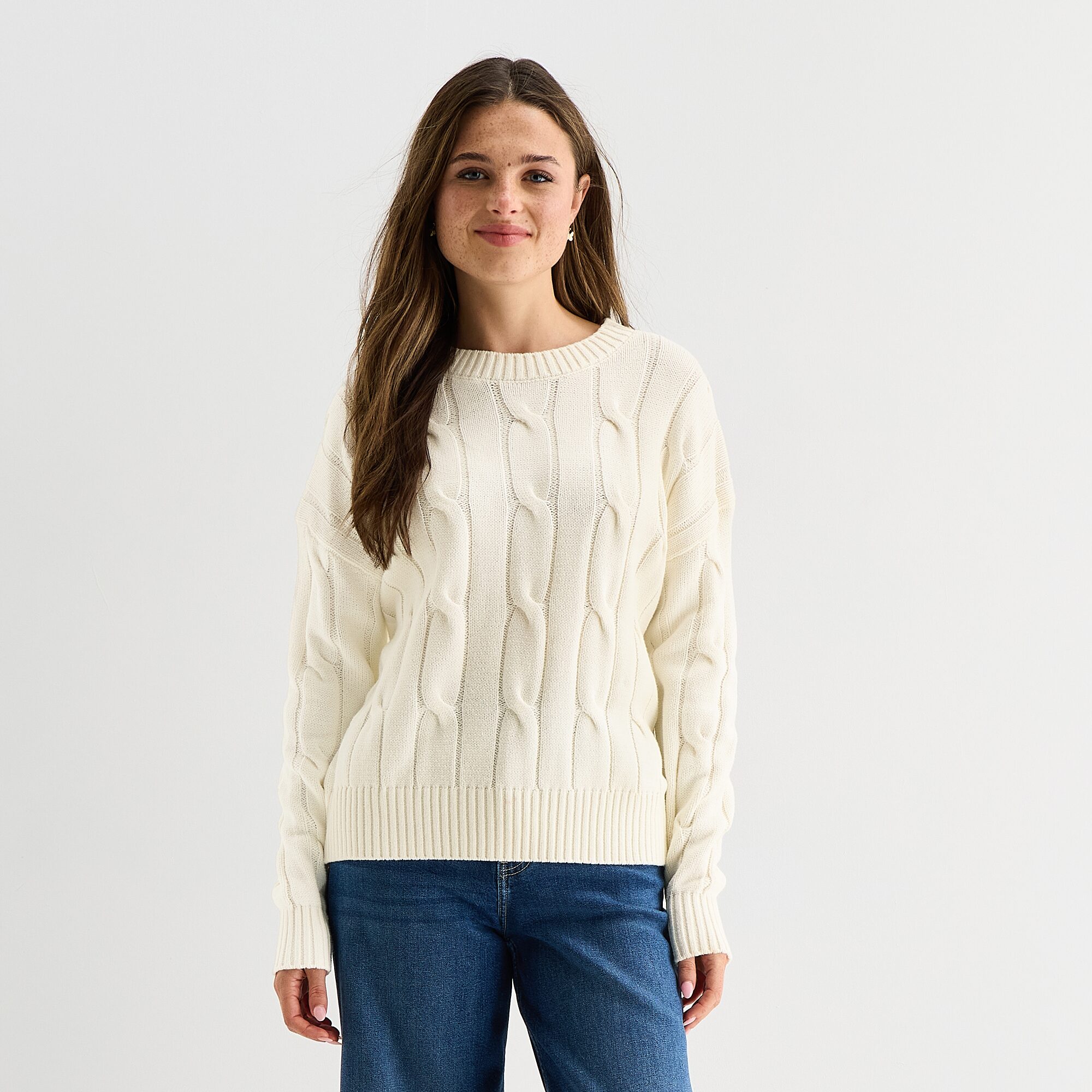 Arizona Juniors Womens Crew Neck Long Sleeve Pullover Sweater
