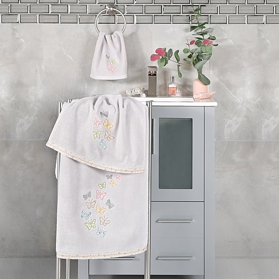 Linum Home Textiles Mariposa Embellished 4-pc. Bath Towel Set