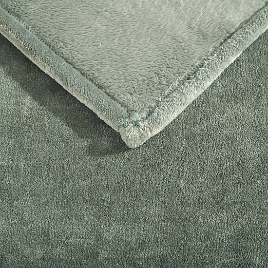 Eddie Bauer Ultra Lux Plush Reversible Lightweight Throw
