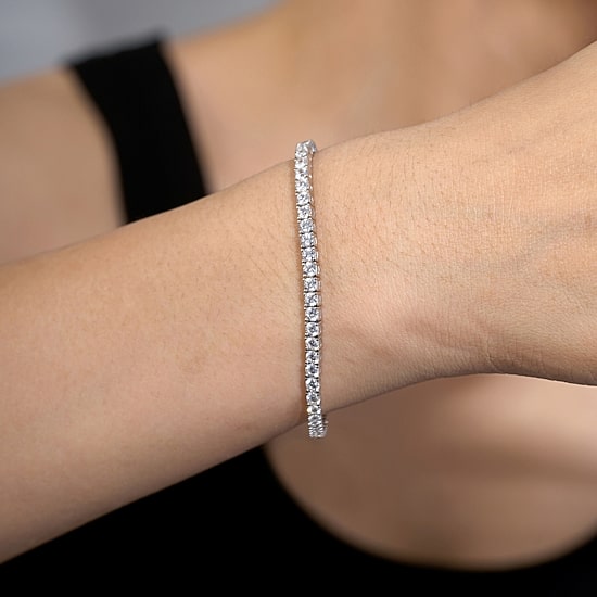 Diamonart Womens Cubic Zirconia Sterling Silver 7.25 Inch Tennis Bracelet