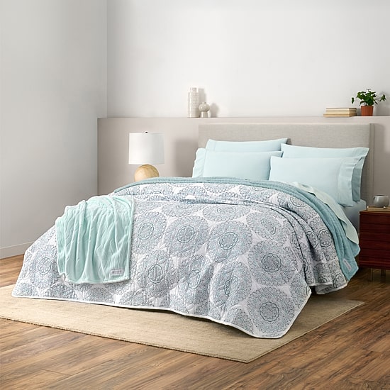 Gaiam Microfiber Soft Brushed Quilt