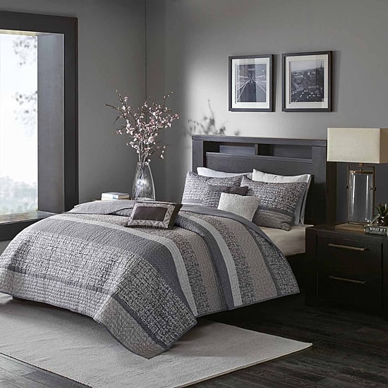 Madison Park Melody 6-Pc Reversible Jacquard Quilt Set With Throw Pillows