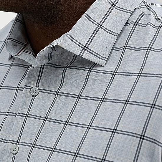Haggar Mens Long Sleeve Regular Fit Big and Tall Button-Down Shirt
