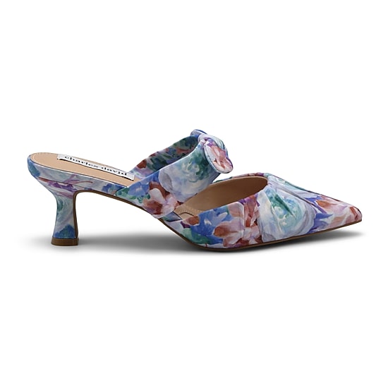 Charles David Alan Womens Pointed Closed Toe Pumps