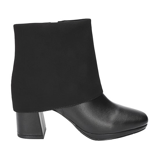 Easy Street Womens Block Heel Booties