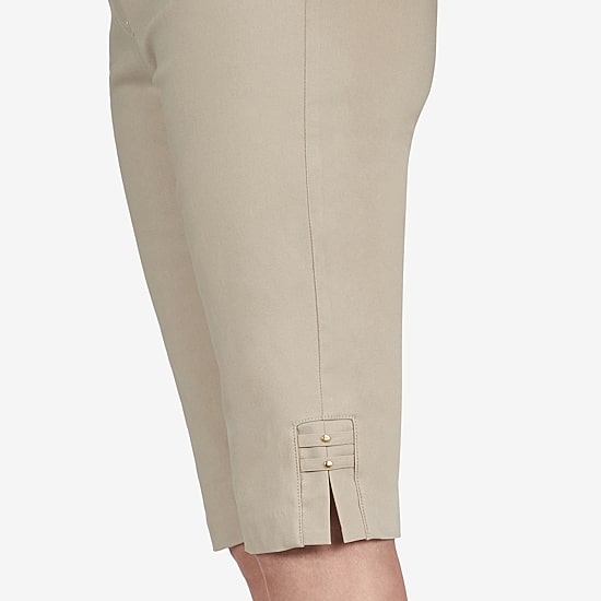 Hearts Of Palm Womens Petite Straight Mid Rise Capri Pant