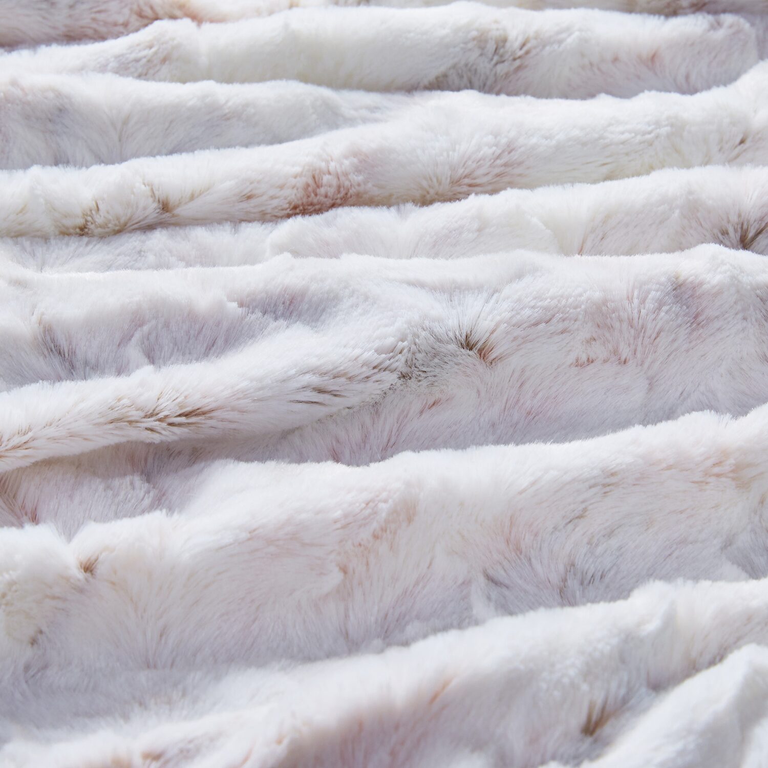Madison Park Aina Oversized Faux Fur Throw