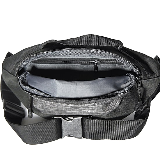 BODY GLOVE® Rogan Adjustable Straps Water Resistant Fanny Pack