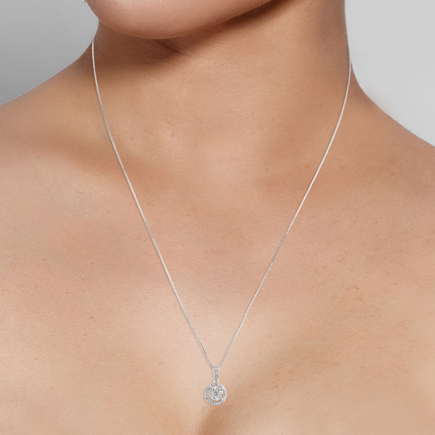 Diamond Blossom Womens /4 CT. T.W. Natural White Diamond 10K Gold 18 Inch Pendant Necklace