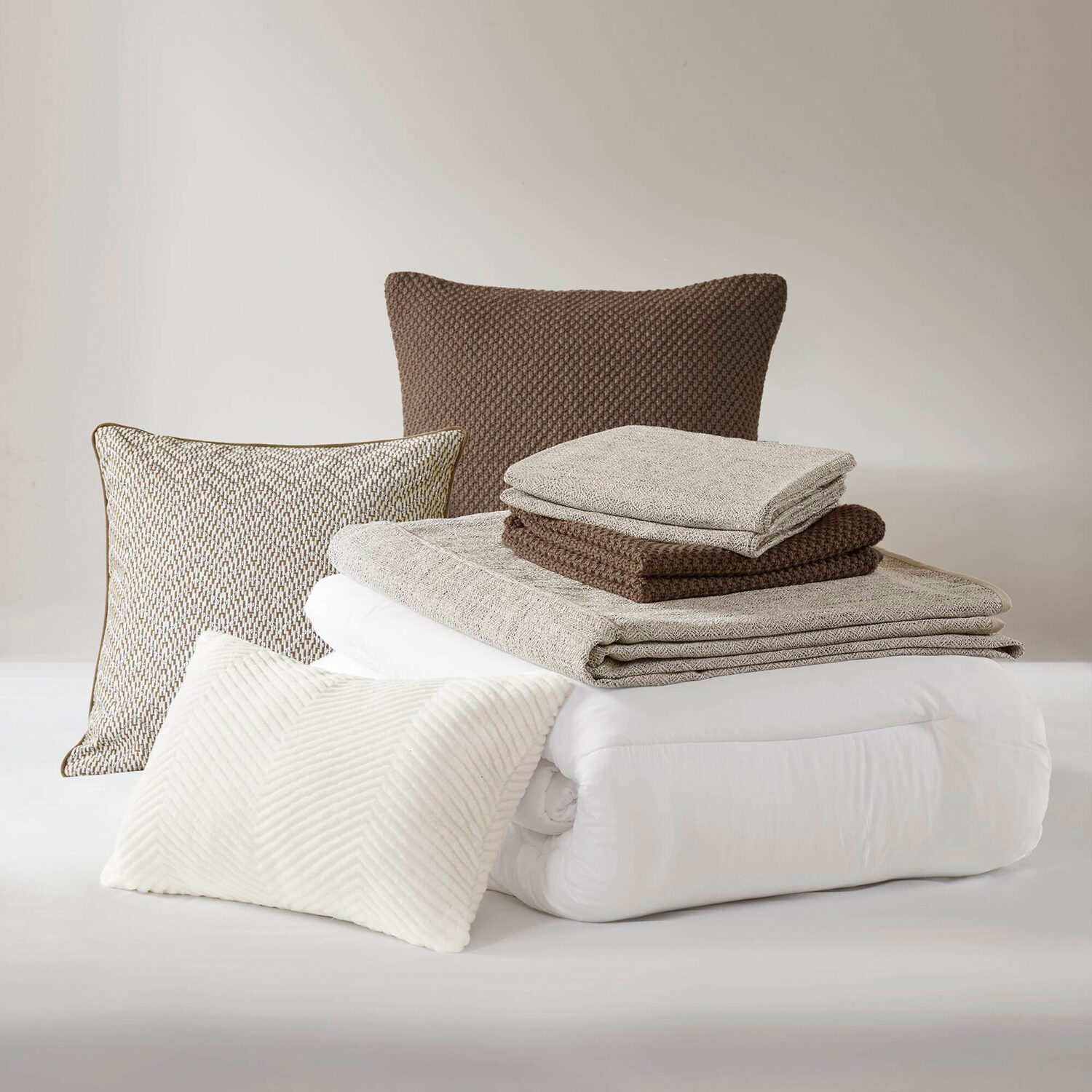 Madison Park Signature Chapman Luxury 8-pc. Jacquard Comforter Set