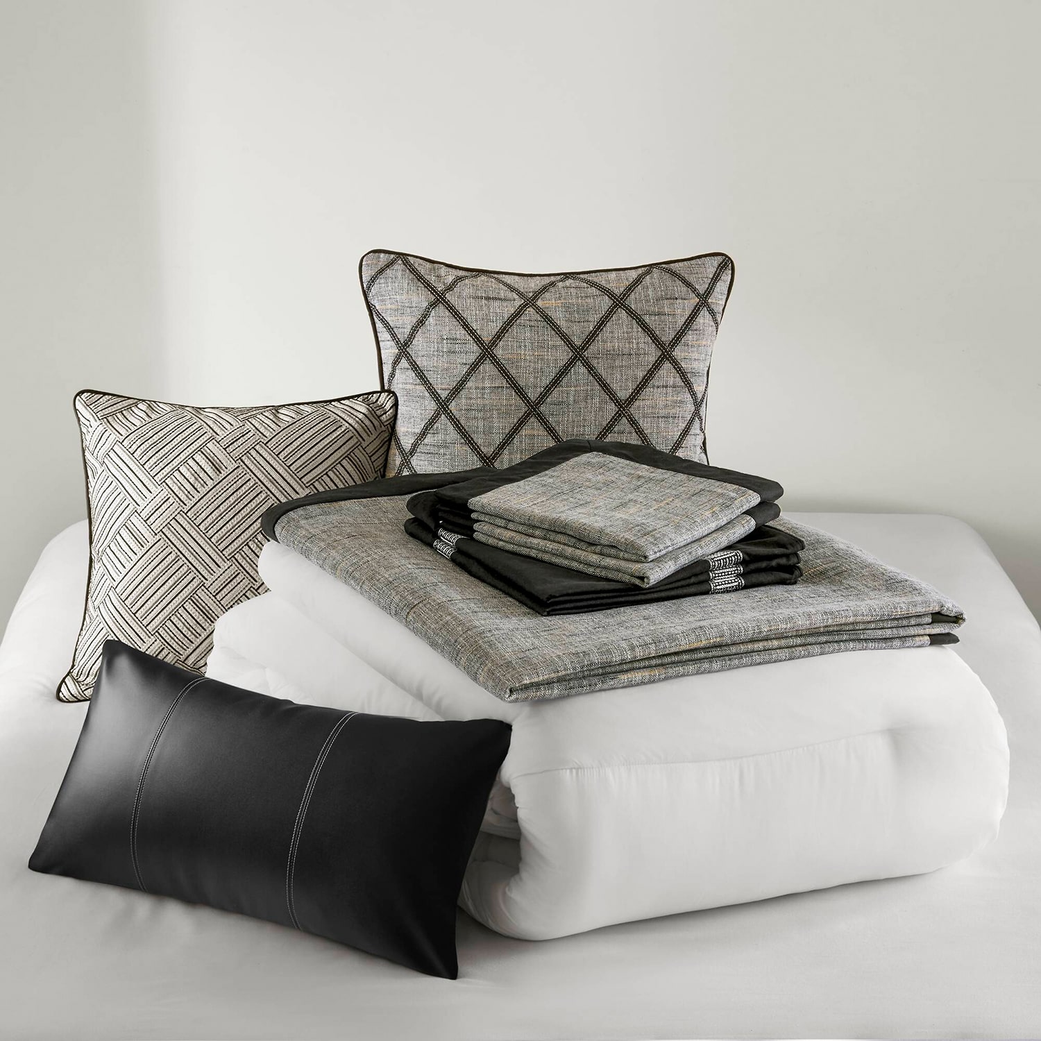 Madison Park Signature Reed Luxury 8-pc. Jacquard Comforter Set