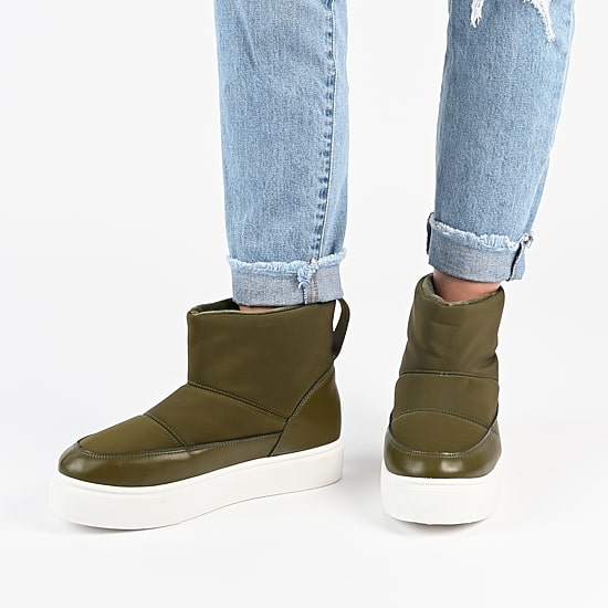 Journee Collection Womens Sethie Flat Heel Winter Boots
