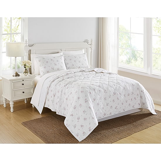 The Farmhouse By Rachel Ashwell Rosebury Quilt Set